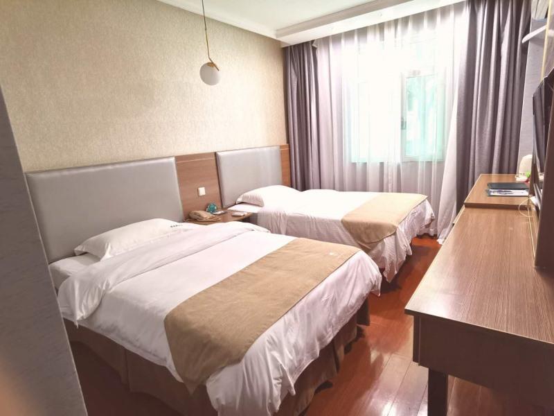 Greentree Inn Chongqing Yuzhou Road Hotel Exterior photo