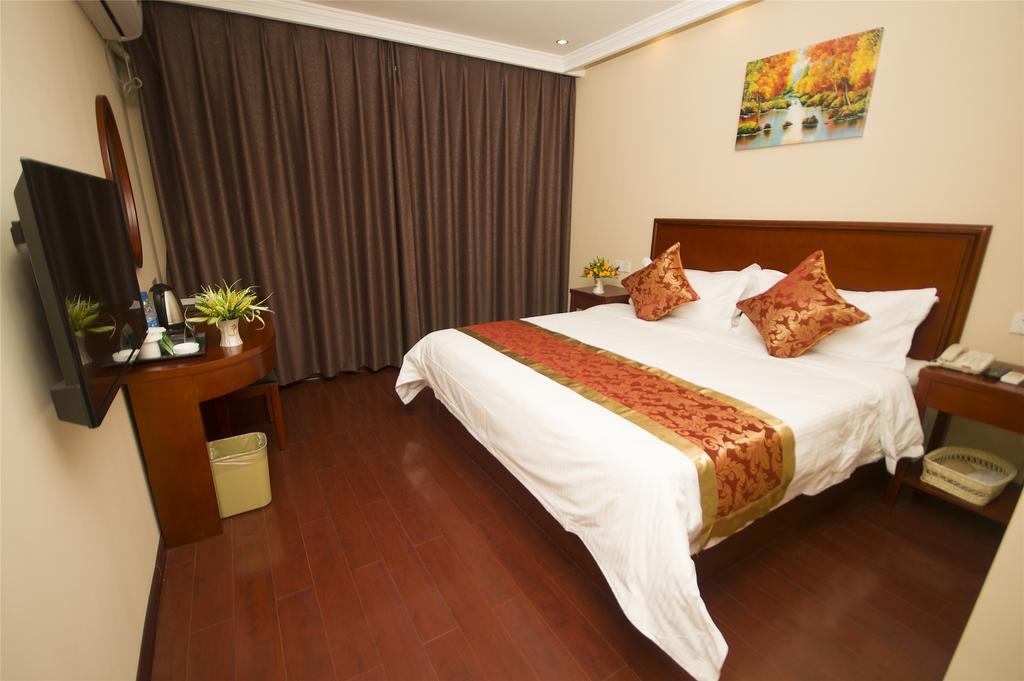 Greentree Inn Chongqing Yuzhou Road Hotel Exterior photo