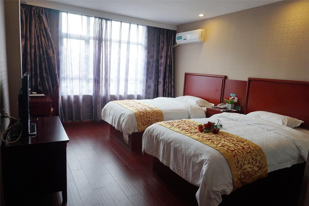 Greentree Inn Chongqing Yuzhou Road Hotel Exterior photo