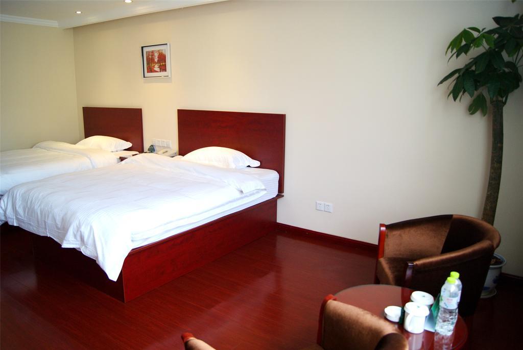 Greentree Inn Chongqing Yuzhou Road Hotel Exterior photo