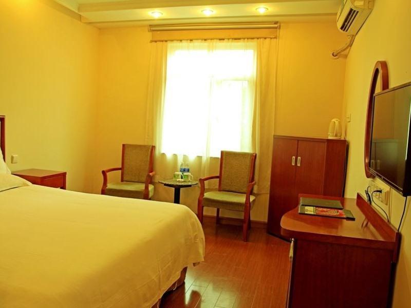 Greentree Inn Chongqing Yuzhou Road Hotel Exterior photo